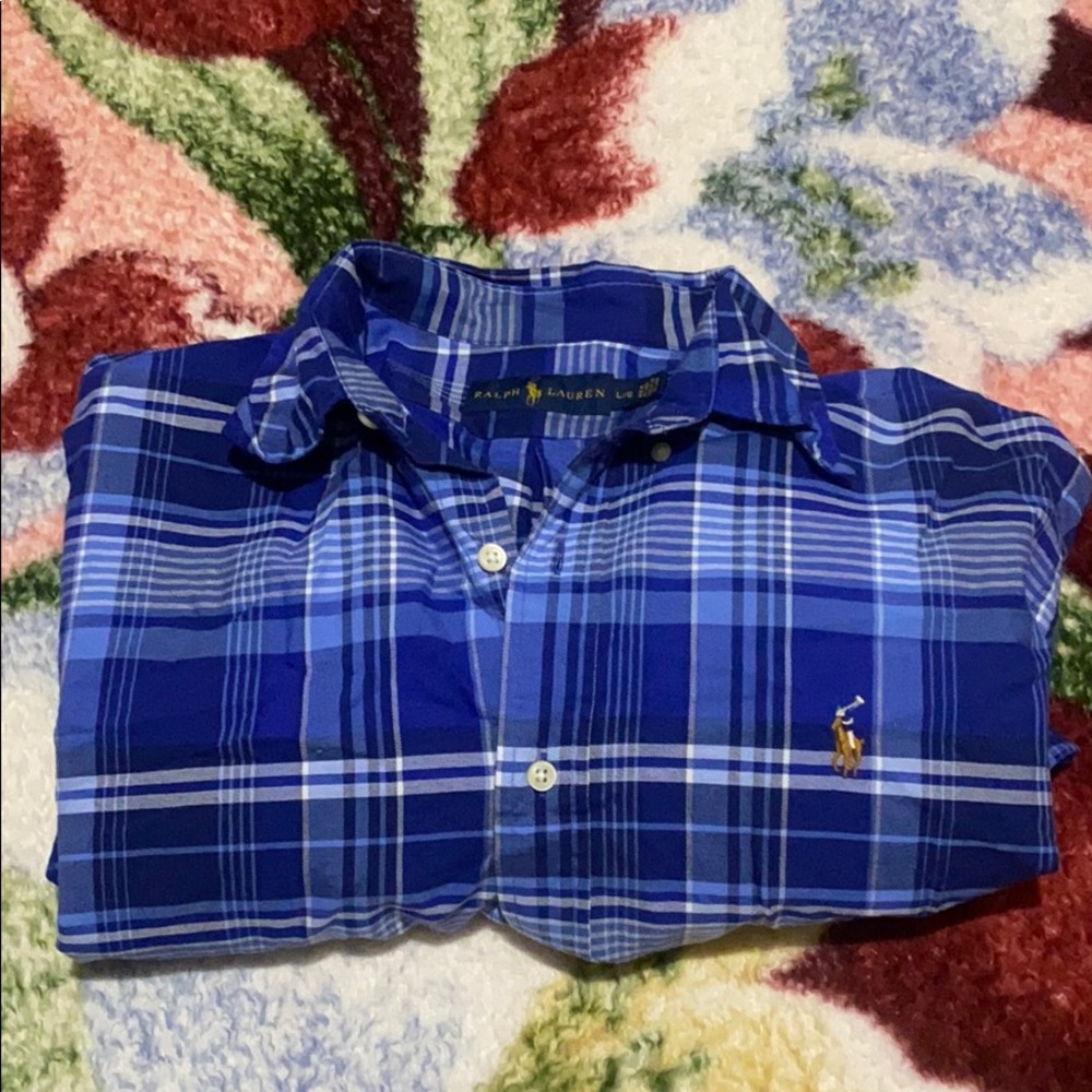 Ralph Lauren Button down long sleeve shirt